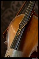 Cello_mit_Kette.jpg